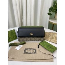 Gucci Wallets & Purse